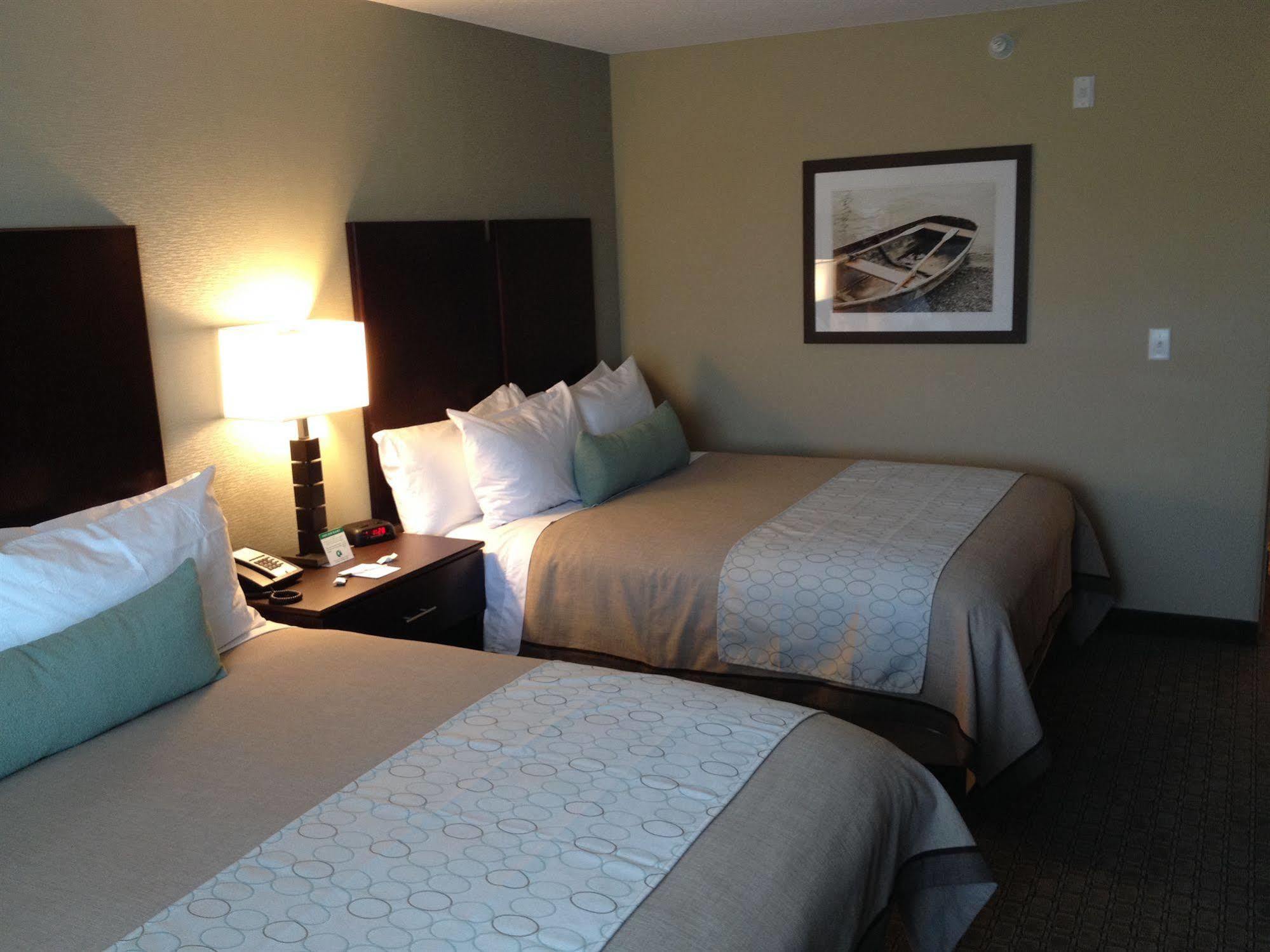 Grandstay Hotel & Suites - Glenwood エクステリア 写真